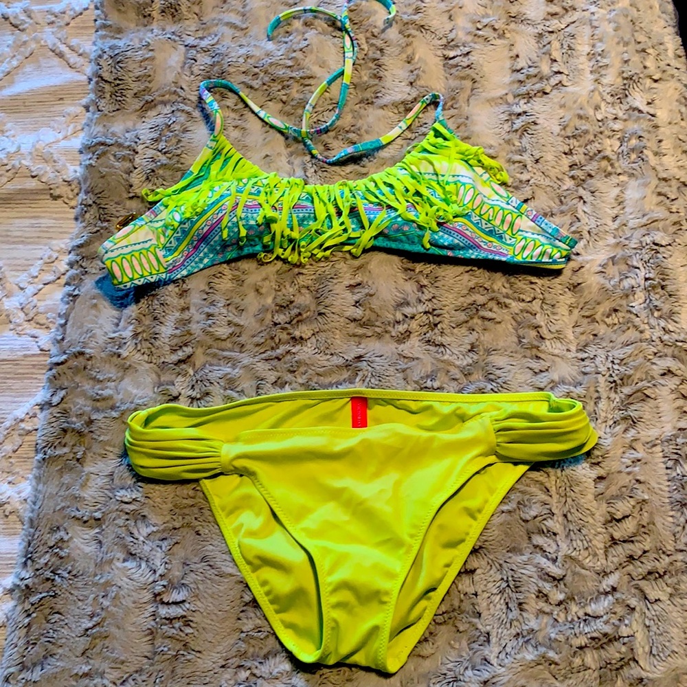 Victoria’s Secret bikini